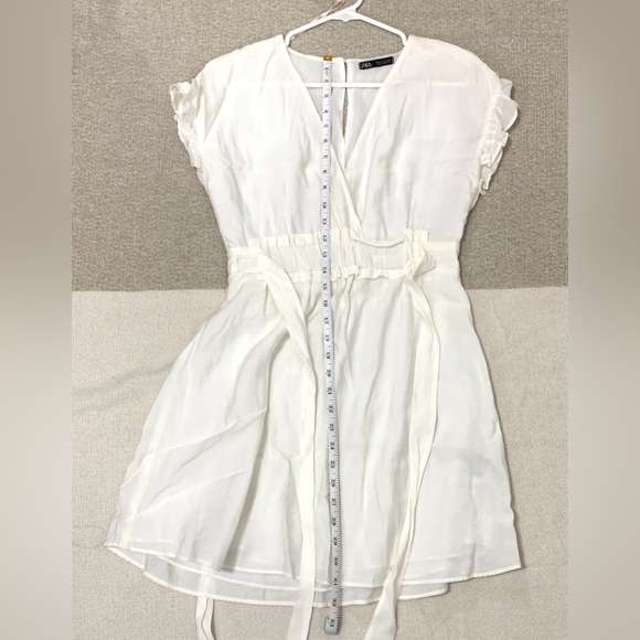 Zara White Tie Waist V-Neck Ruffle Short Sleeve Mini Dress Size Small - Picture 3 of 9